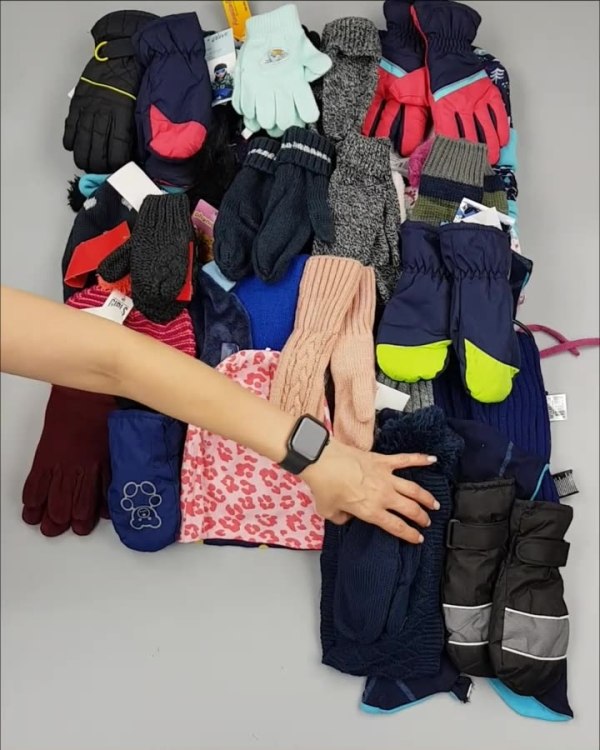 Фотография  704 - Шапки, шарфы, перчатки детские СТОК#3 кг, ЛОТ №2452 оптом в Саранске и Мордовии