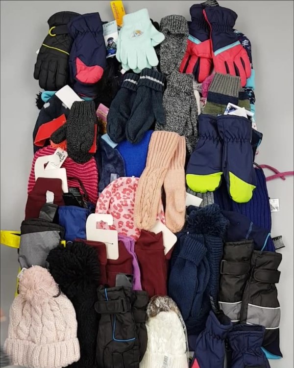 Фотография  179 - Шапки, шарфы, перчатки детские СТОК#3 кг, ЛОТ №2452 оптом в Саранске и Мордовии