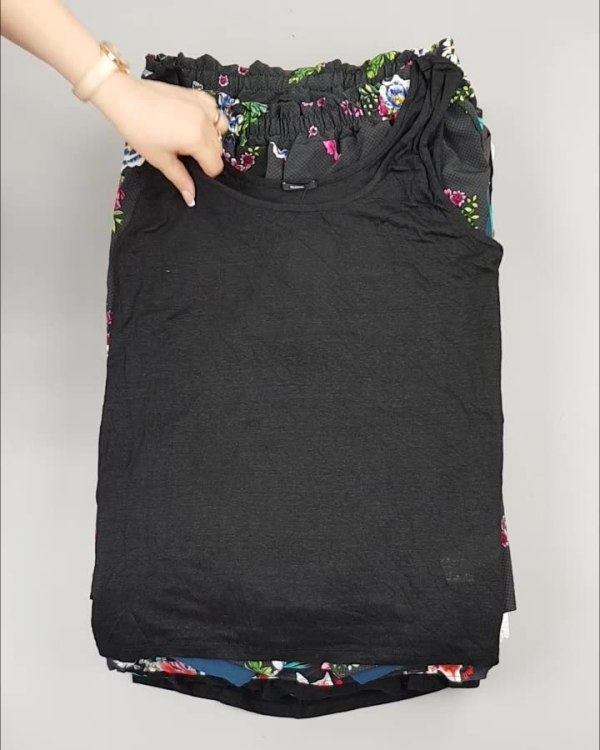 Фотография  955 - CALZEDONIA лето mix#50 шт, ЛОТ №4073 оптом в Саранске и Мордовии