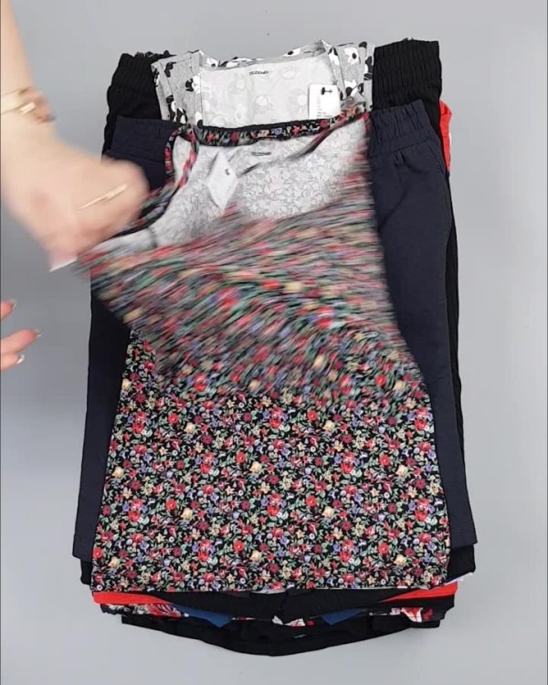 Фотография  624 - CALZEDONIA лето mix#50 шт, ЛОТ №4073 оптом в Саранске и Мордовии