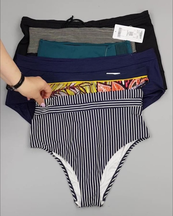 Фотография  920 - Купальники Chantelle#23 шт, ЛОТ №4412 оптом в Саранске и Мордовии