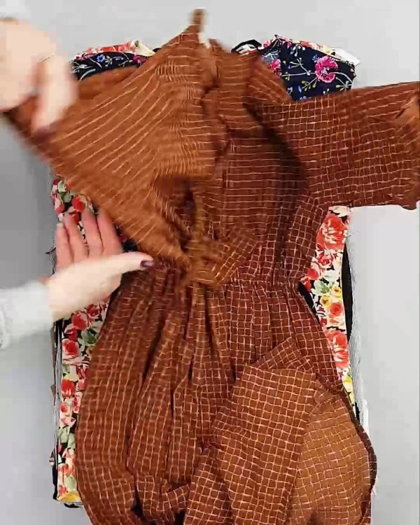 Фотография  124 - Платья Корея#20 шт, ЛОТ №5617 оптом в Саранске и Мордовии