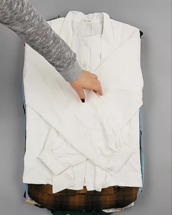 Фотография  957 - Блузки Корея#20 шт, ЛОТ №5622 оптом в Саранске и Мордовии