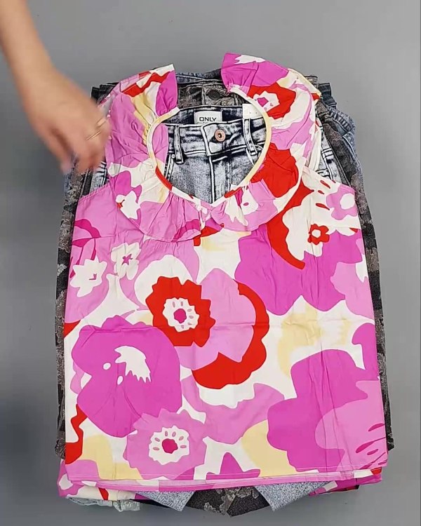 Фотография  828 - BESTSELLER WOMEN Summer mix#15 кг, ЛОТ №6020 оптом в Саранске и Мордовии