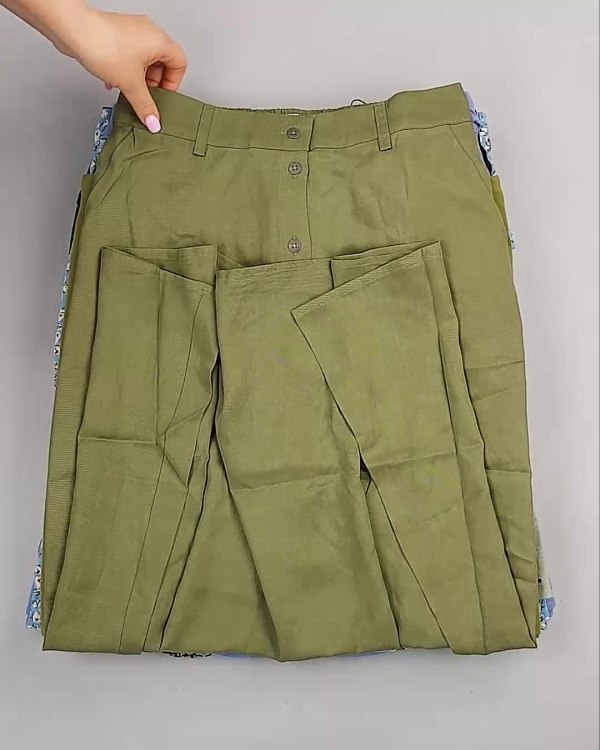 Фотография  594 - Юбки Bestseller 44#5 кг, ЛОТ №6119 оптом в Саранске и Мордовии