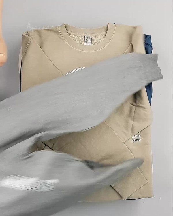 Фотография  897 - Толстовки СТОК CAN#15 кг, ЛОТ №6268 оптом в Саранске и Мордовии