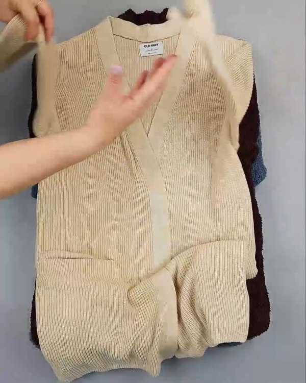 Фотография  552 - Кардиганы СТОК CAN#10 кг, ЛОТ №6474 оптом в Саранске и Мордовии