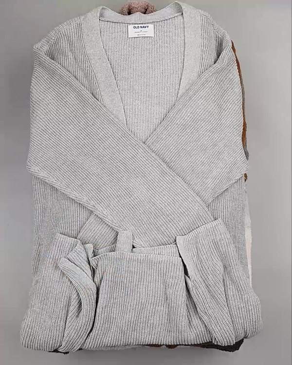 Фотография  973 - Кардиганы СТОК CAN#10 кг, ЛОТ №6474 оптом в Саранске и Мордовии