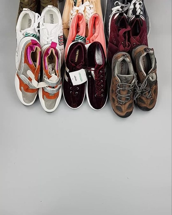 Фотография  946 - Кроссовки СТОК лето#10,9 кг, ЛОТ №6560 оптом в Саранске и Мордовии