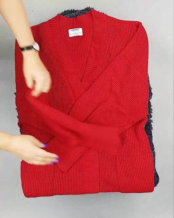 Фотография  888 - Кардиганы СТОК CAN#10 кг, ЛОТ №6888 оптом в Саранске и Мордовии