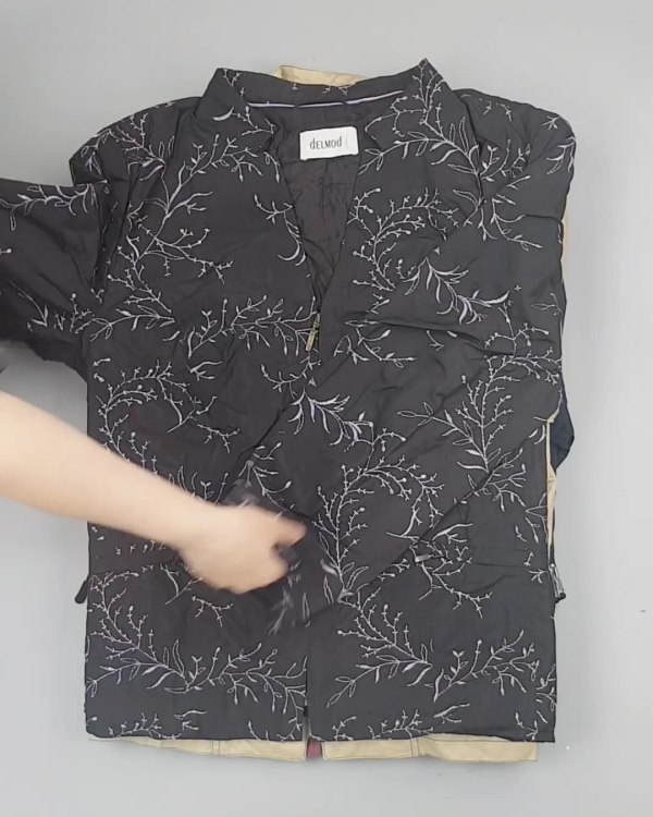 Фотография  221 - А 92602 Ветровки женские (Light Zipper jackets)#25 кг оптом в Саранске и Мордовии