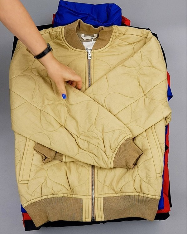 Фотография  777 - Ветровки CAN 084#10 кг, ЛОТ №6939 оптом в Саранске и Мордовии