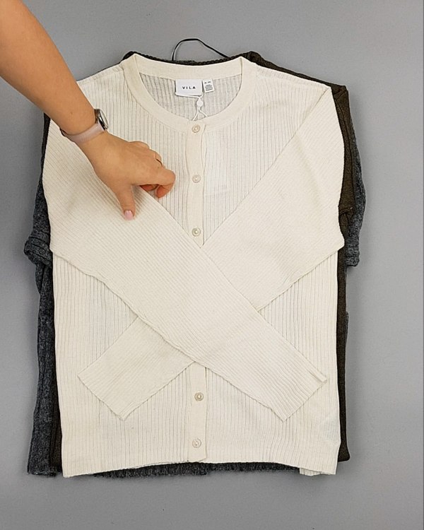 Фотография  563 - Кардиганы VILA W 104#7 кг, ЛОТ №7155 оптом в Саранске и Мордовии