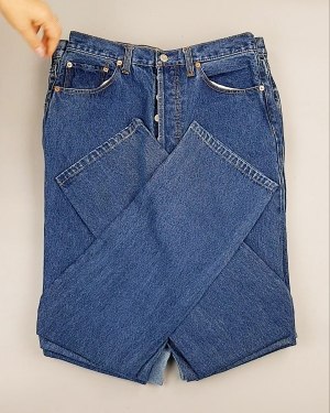 Фотография  563 - Джинсы LEVIS муж #7,7 кг, ЛОТ №7017 оптом в Саранске и Мордовии