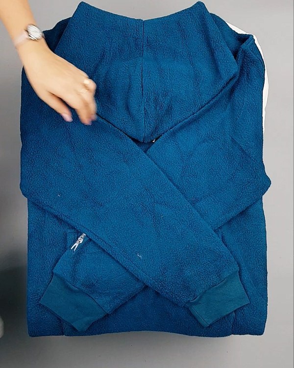 Фотография  404 - HOODIE CAN 084#10 кг, ЛОТ №7033 оптом в Саранске и Мордовии