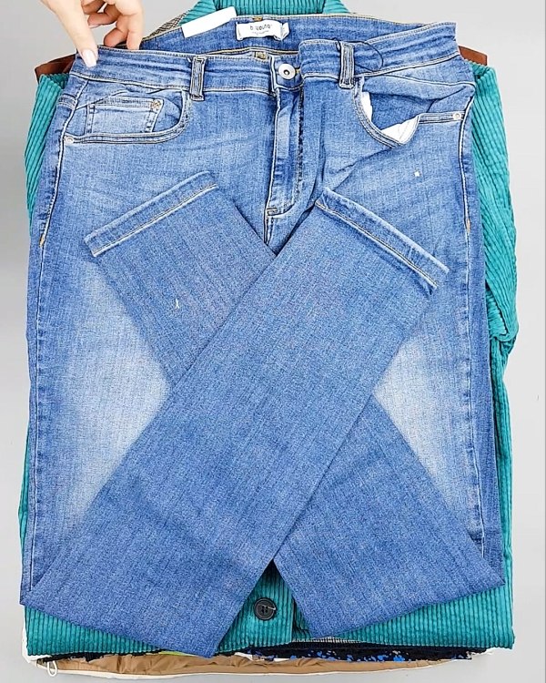 Фотография  477 - B.YOUNG Winter mix 104#15 кг, ЛОТ №7171 оптом в Саранске и Мордовии