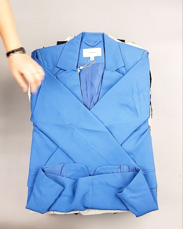 Фотография  214 - Bestseller Winter mix 104#15 кг, ЛОТ №7343 оптом в Саранске и Мордовии