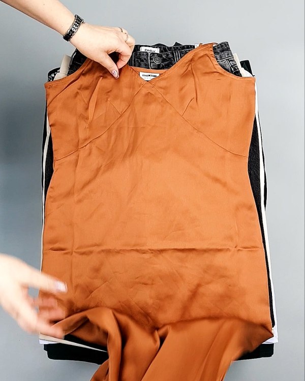 Фотография  459 - Bestseller Summer mix 104#15 кг, ЛОТ №7493 оптом в Саранске и Мордовии