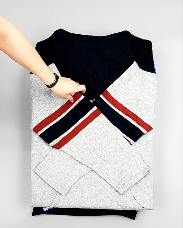 Фотография  965 - Толстовки СТОК CAN 0424#10 кг, ЛОТ №7447 оптом в Саранске и Мордовии