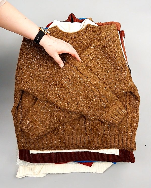 Фотография  911 - Джемпера СТОК CAN 084#7 кг, ЛОТ №7651 оптом в Саранске и Мордовии