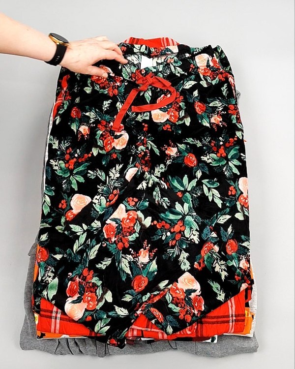 Фотография  957 - Домашняя одежда м/ж AMAZON 015#7 кг, ЛОТ №7782 оптом в Саранске и Мордовии