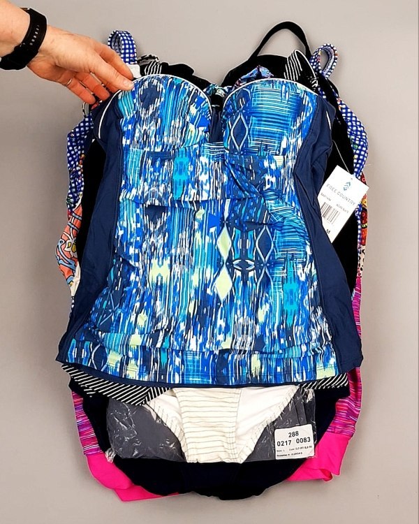 Фотография  934 - Купальники СТОК CAN 124#5 кг, ЛОТ №7688 оптом в Саранске и Мордовии