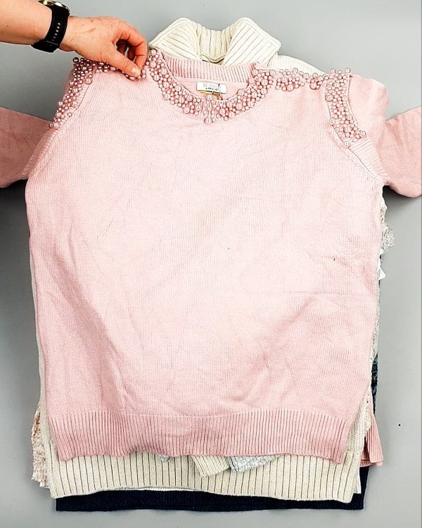 Фотография  585 - Джемпера СТОК CAN 084#7 кг, ЛОТ №7650 оптом в Саранске и Мордовии