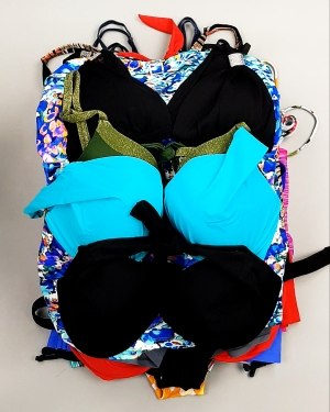 Фотография  909 - Купальники СТОК CAN 124#5 кг, ЛОТ №7686 оптом в Саранске и Мордовии