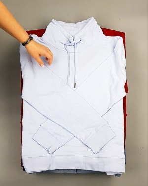 Фотография  912 - SWEATSHIRT CAN 084#10 кг, ЛОТ №7618 оптом в Саранске и Мордовии