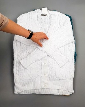 Фотография  518 - Джемпера СТОК CAN 084#7 кг, ЛОТ №7647 оптом в Саранске и Мордовии