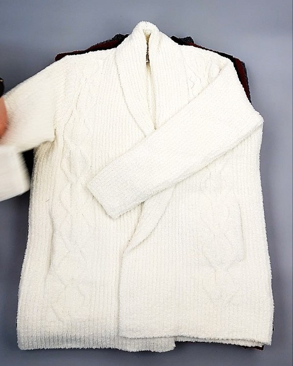 Фотография  434 - Кардиганы СТОК CAN 084#7 кг, ЛОТ №7674 оптом в Саранске и Мордовии