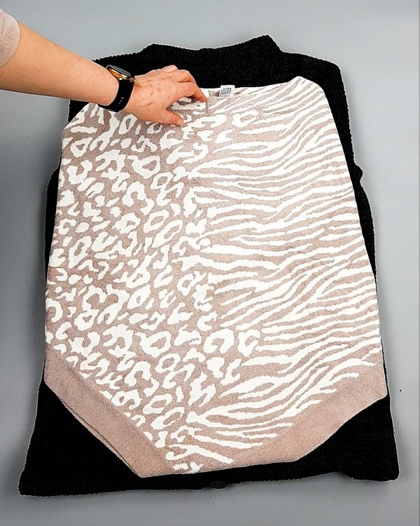 Фотография  262 - Джемпера СТОК CAN 084#7 кг, ЛОТ №7648 оптом в Саранске и Мордовии