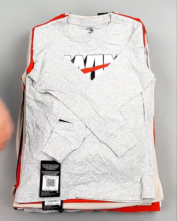 Фотография  298 - Тонковки детские NIKE CAN 084#5 кг, ЛОТ №7969 оптом в Саранске и Мордовии