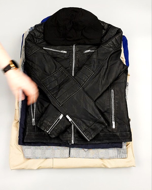 Фотография  446 - Ветровки м/ж C&A 025#10 кг, ЛОТ №7864 оптом в Саранске и Мордовии