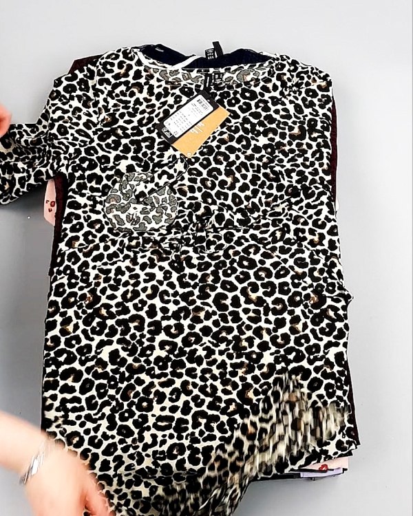 Фотография  526 - Платья Bestseller+DK Summer 035#5 кг, ЛОТ №8057 оптом в Саранске и Мордовии