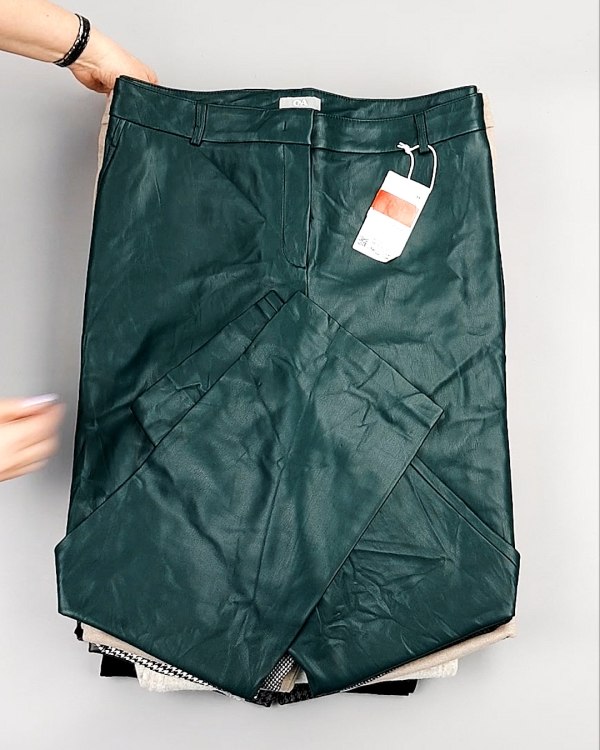 Фотография  452 - Брюки женские зима C&A 025#10 кг, ЛОТ №7911 оптом в Саранске и Мордовии