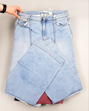 Фотография  305 - Джинсы NEXT Women#10 кг, ЛОТ №8034 оптом в Саранске и Мордовии