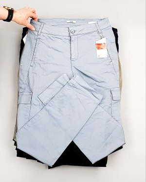 Фотография  488 - Брюки женские лето C&A 025#10 кг, ЛОТ №7895 оптом в Саранске и Мордовии