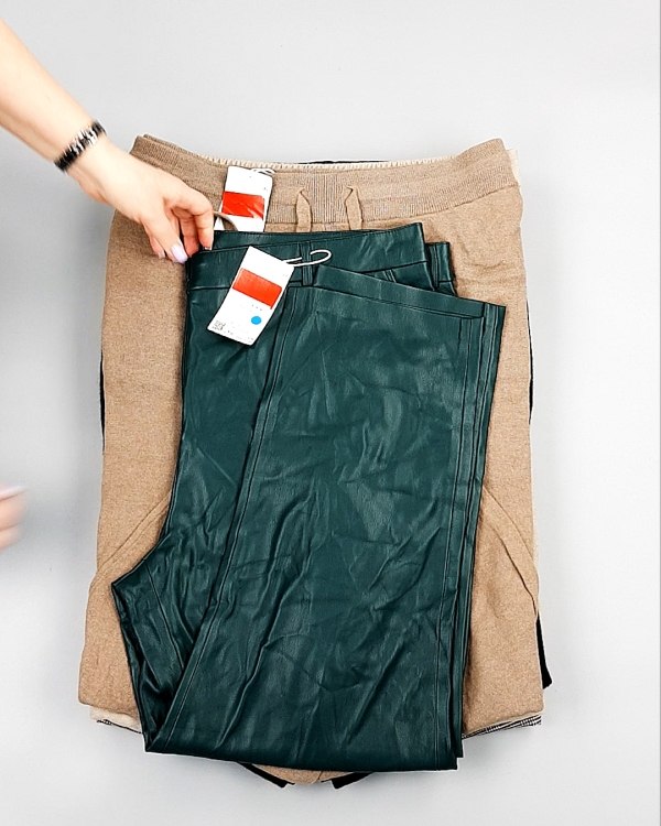 Фотография  900 - Брюки женские зима C&A 025#10 кг, ЛОТ №7910 оптом в Саранске и Мордовии