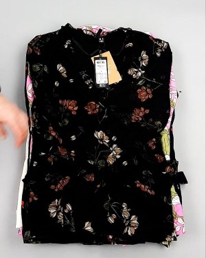 Фотография  405 - Блузки Bestseller 44#5 кг оптом в Саранске и Мордовии