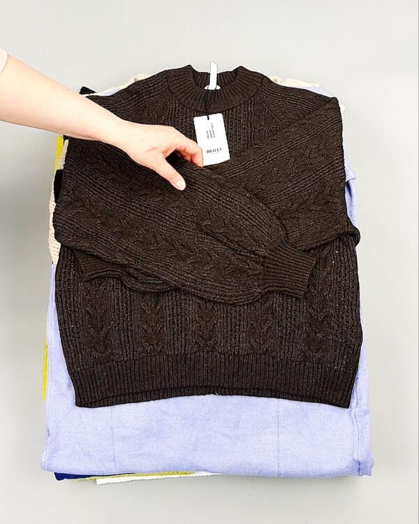 Фотография  402 - Джемпера Bestseller+DK 035#7 кг, ЛОТ №8260 оптом в Саранске и Мордовии