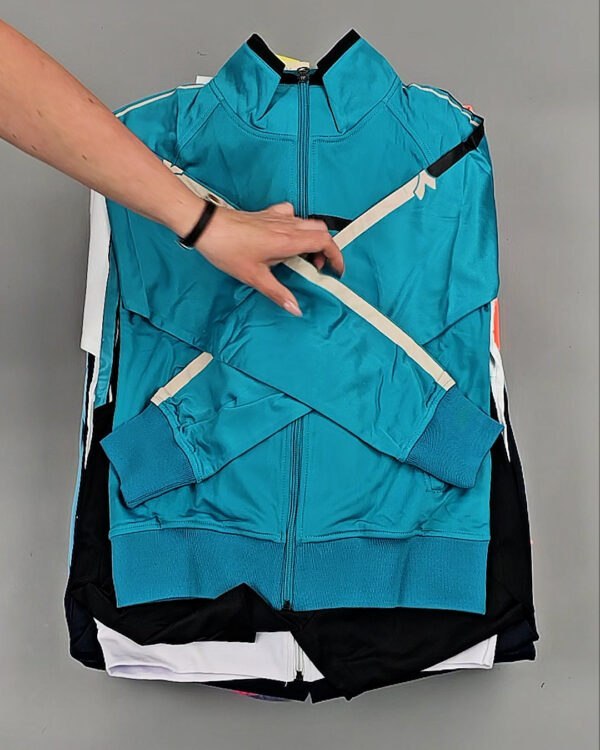 Фотография  289 - Спортивные костюмы  AD83#10 шт, ЛОТ №8640 оптом в Саранске и Мордовии