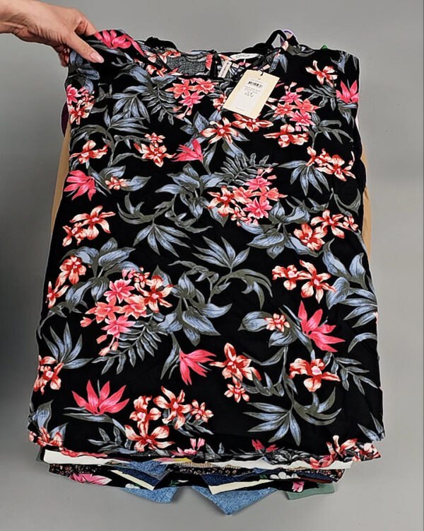 Фотография  770 - ONLY Summer mix 045#15 кг, ЛОТ №8455 оптом в Саранске и Мордовии