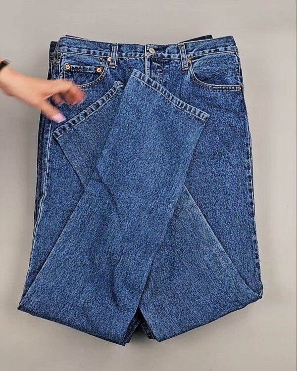 Фотография  400 - Джинсы LEVIS муж #6,2 кг, ЛОТ №8758 оптом в Саранске и Мордовии