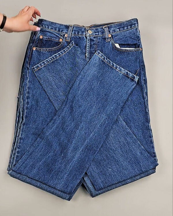 Фотография  513 - Джинсы LEVIS муж #6,3 кг, ЛОТ №8759 оптом в Саранске и Мордовии