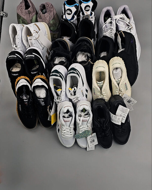 Фотография  937 - Кроссовки Reebok#23 шт, ЛОТ №8895 оптом в Саранске и Мордовии