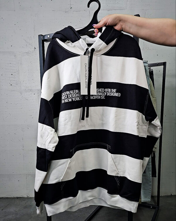 Фотография  991 - LACOSTE, CALVIN KLEIN, TOMMY HILFIGER, GUESS + 075#20 шт, ЛОТ №9072 оптом в Саранске и Мордовии