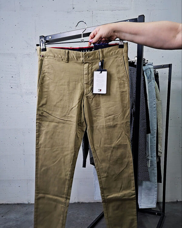 Фотография  825 - LACOSTE, CALVIN KLEIN, TOMMY HILFIGER, GUESS + 075#20 шт, ЛОТ №9072 оптом в Саранске и Мордовии