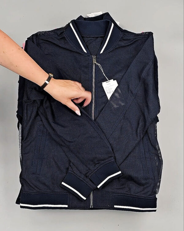 Фотография  769 - Толстовки Корея 085#7,4 кг, ЛОТ СТ-9235 оптом в Саранске и Мордовии