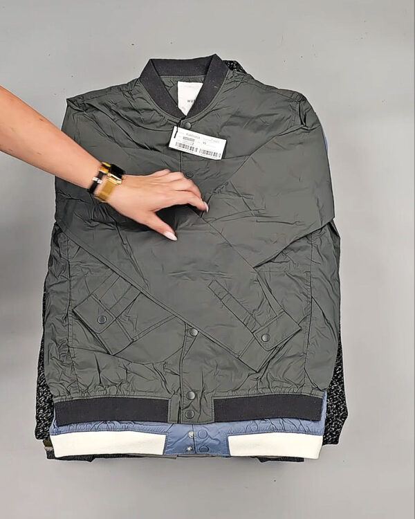 Фотография  818 - Верхняя одежда Корея 085#15 кг, ЛОТ № СТ-9248 оптом в Саранске и Мордовии